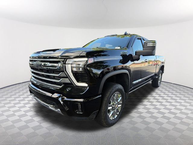 Used 2024 Chevrolet Silverado 2500 High Country w/ High Country Premium Package AWD/4WD image 1