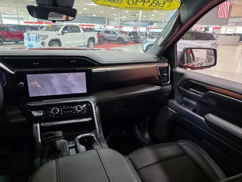 Certified 2024 GMC Sierra 1500 Denali w/ Denali Reserve Package AWD/4WD image 18