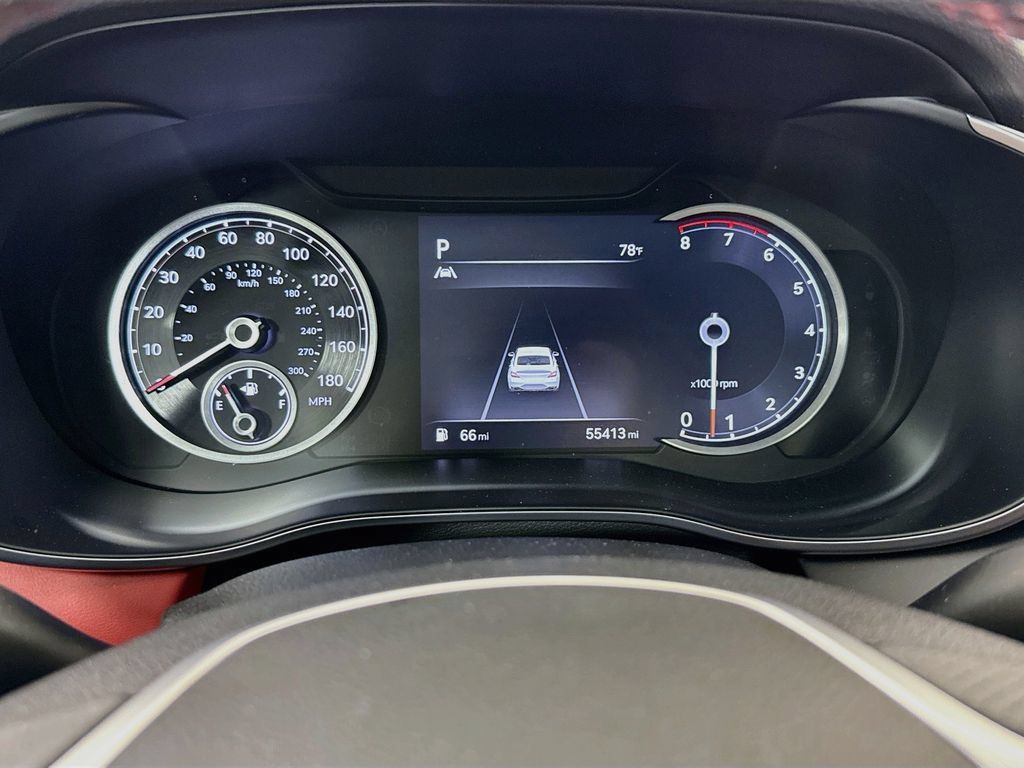 Used 2022 Genesis G70 3.3T Launch Edition RWD image 16