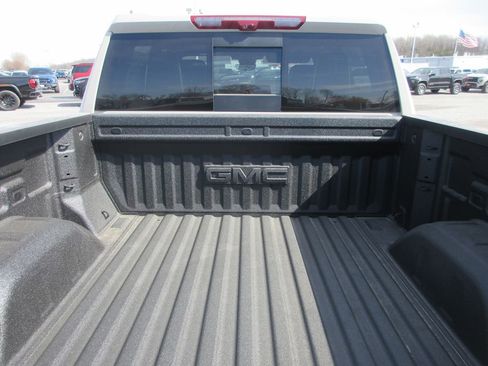 New 2026 GMC Sierra 1500 AT4X image 7