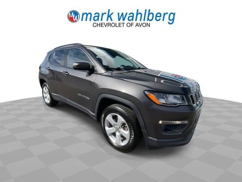 Used 2019 Jeep Compass Latitude AWD/4WD image 3