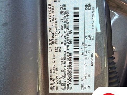 Used 2025 Ford Escape Active image 30