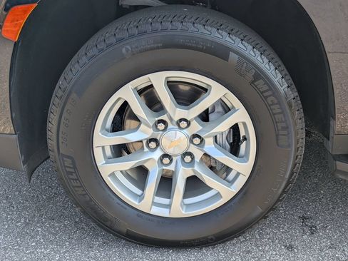 Used 2024 Chevrolet Tahoe LT AWD/4WD image 11