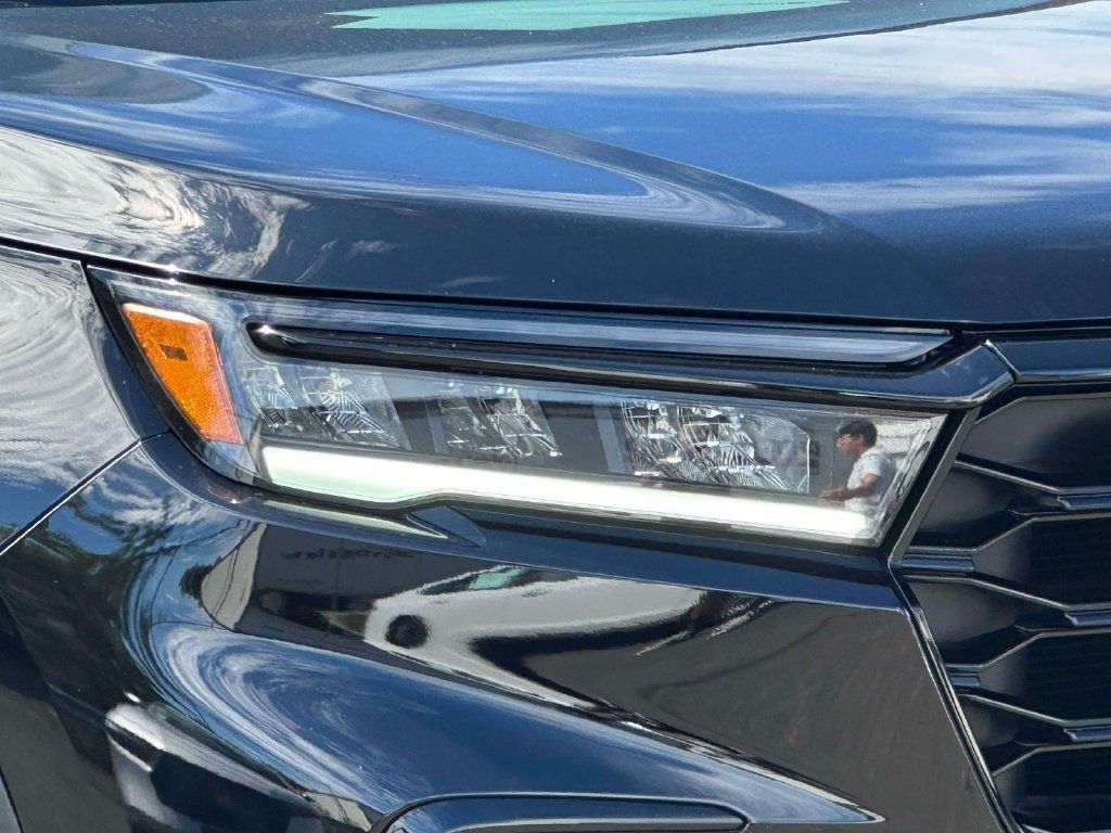 Certified 2024 Honda Pilot TrailSport image 7