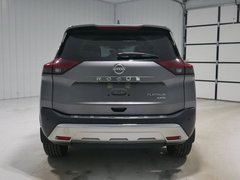 Used 2022 Nissan Rogue Platinum w/ Head-Up Display Package image 6