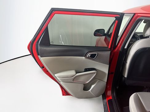 Used 2023 Kia Soul LX FWD image 25