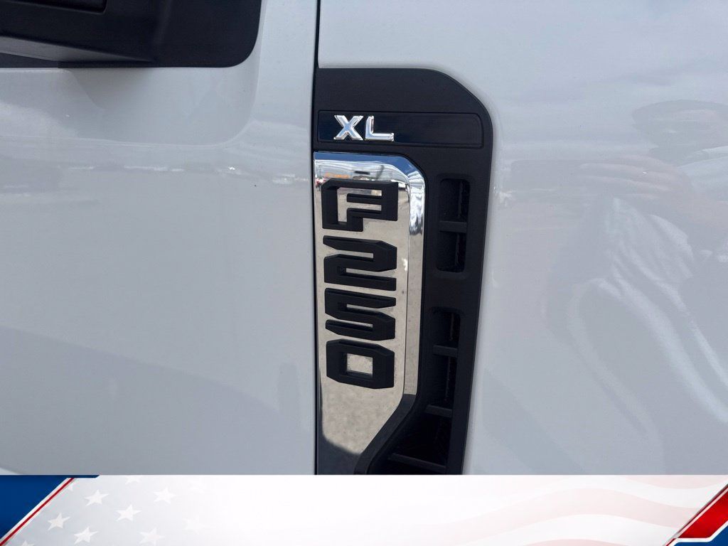 Used 2024 Ford F250 XL w/ XL Driver Assist Package AWD/4WD image 5