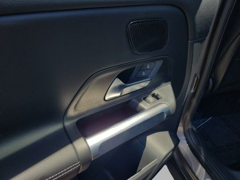 Certified 2026 Mercedes-Benz GLB 250 image 8
