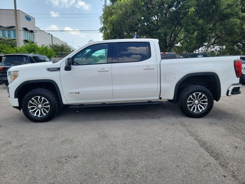 Used 2020 GMC Sierra 1500 AT4 w/ AT4 Premium Package AWD/4WD image 8