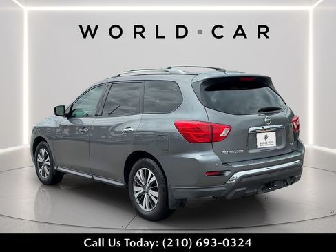Used 2017 Nissan Pathfinder SV FWD image 5