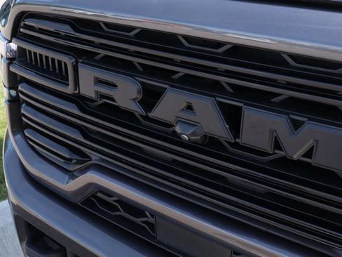 Used 2025 RAM 3500 Laramie AWD/4WD image 9