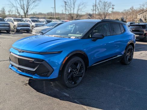 New 2026 Chevrolet Equinox EV RS image 3