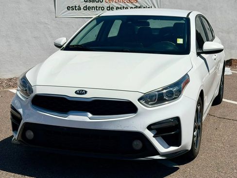 Used 2020 Kia Forte LXS FWD image 2