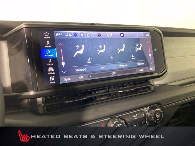 Used 2026 Jeep Wrangler Unlimited Sahara AWD/4WD image 7