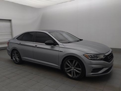 Used 2019 Volkswagen Jetta R-Line w/ R-Line Cold Weather Package FWD image 11