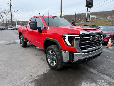 New 2026 GMC Sierra 2500 SLE w/ SLE Value Package; AWD/4WD image 7