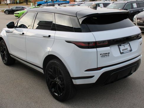 Used 2020 Land Rover Range Rover Evoque SE image 4