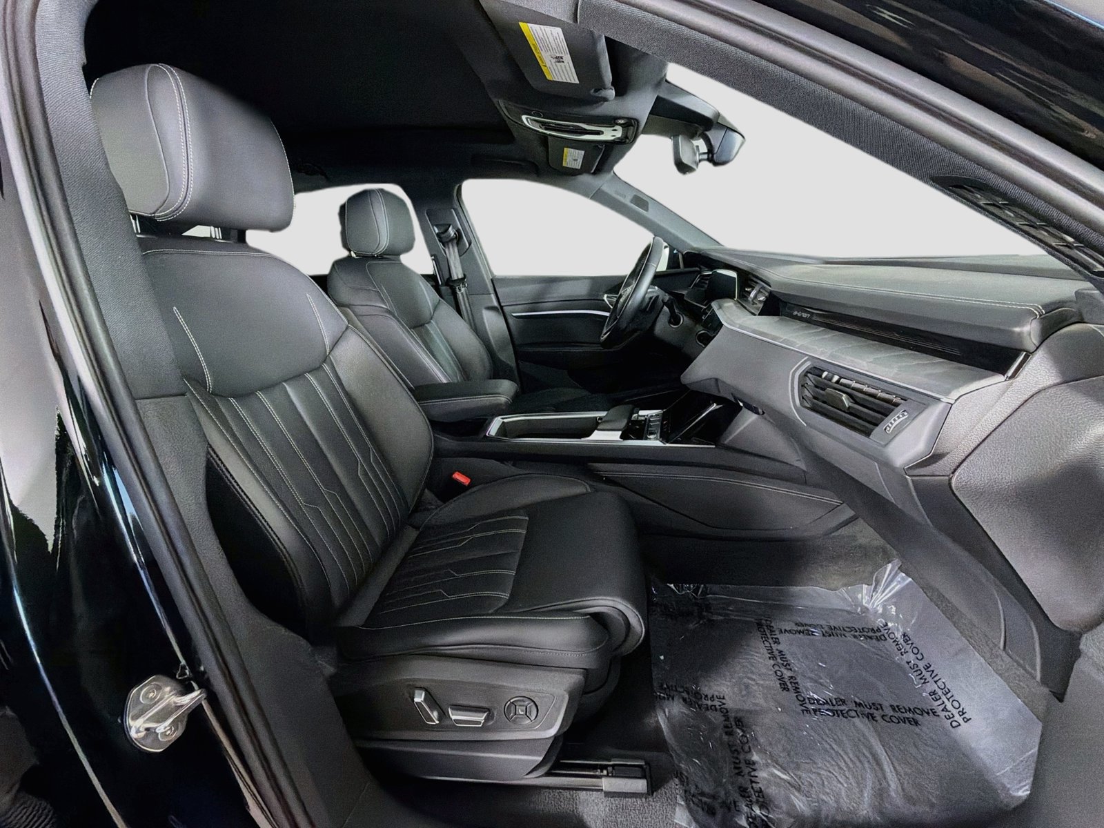 Certified 2024 Audi Q8 e-tron Prestige w/ Prestige Package AWD/4WD image 30