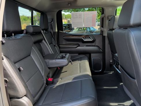 Used 2025 GMC Sierra 1500 Elevation w/ Elevation Premium Package AWD/4WD image 35