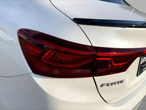 Used 2021 Kia Forte GT-Line FWD image 29