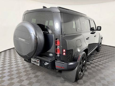 Used 2020 Land Rover Defender 110 S AWD/4WD image 9