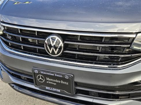Used 2023 Volkswagen Tiguan SE R-Line image 35