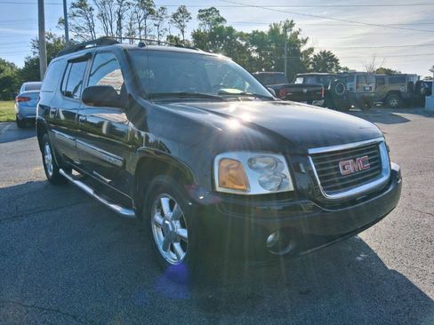Used 2005 GMC Envoy XL SLT AWD/4WD image 3