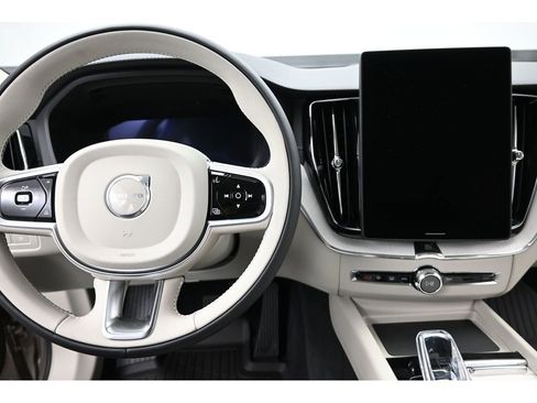 New 2026 Volvo XC60 T8 Ultra w/ Protection Package Premier AWD/4WD image 11