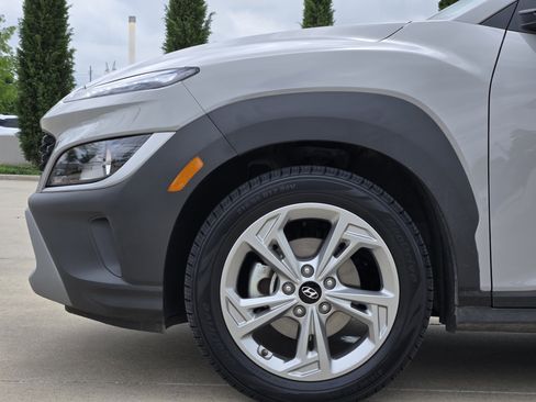 Used 2023 Hyundai Kona SEL w/ Convenience Package image 15