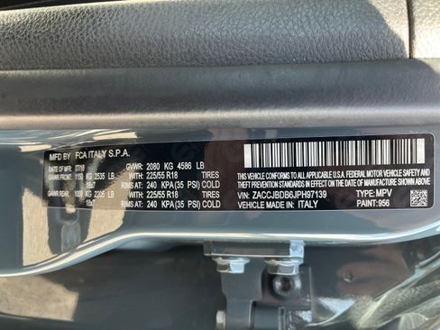 Used 2018 Jeep Renegade Limited AWD/4WD image 25