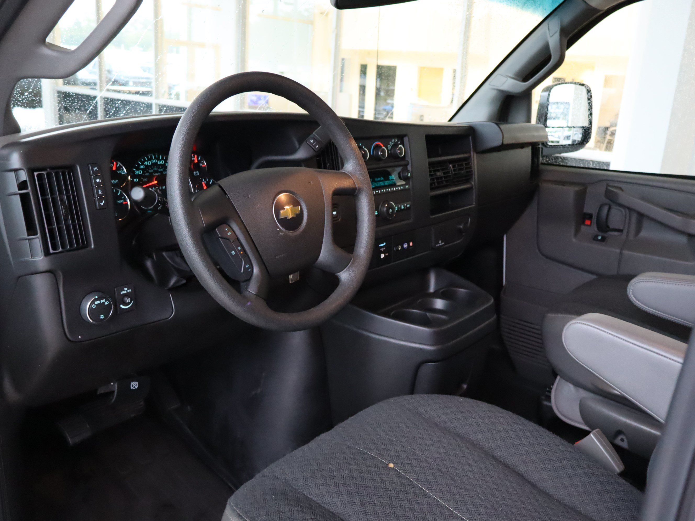 Used 2025 Chevrolet Express 2500 w/ Driver Convenience Package RWD image 13