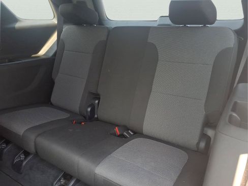 Used 2023 Chevrolet Traverse LT FWD image 14