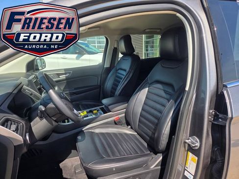 Used 2024 Ford Edge SEL w/ Convenience Package AWD/4WD image 12