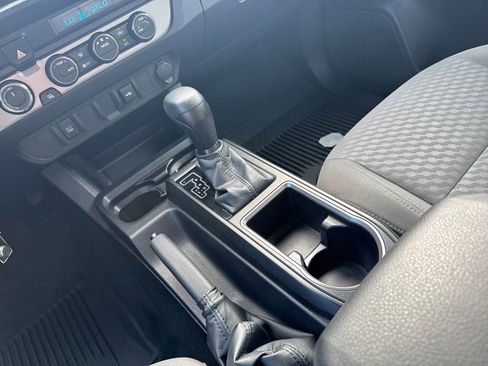 Used 2023 Toyota Tacoma SR image 27