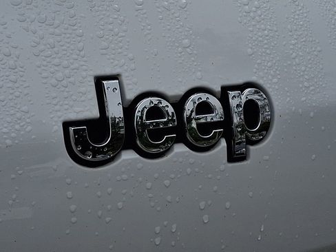 Used 2022 Jeep Grand Cherokee L Overland AWD/4WD image 31
