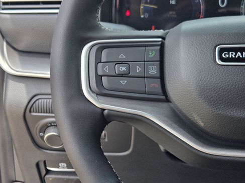New 2026 Jeep Grand Wagoneer Limited AWD/4WD image 33