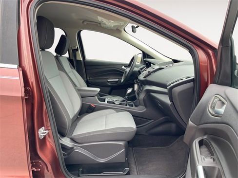 Used 2018 Ford Escape SE image 15