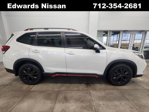 Used 2021 Subaru Forester Sport image 3