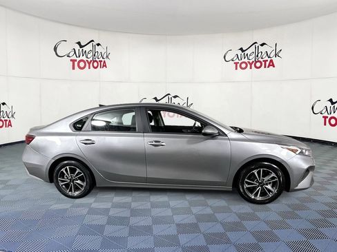 Used 2024 Kia Forte LXS image 8