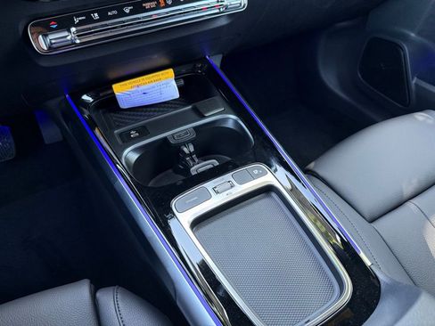 New 2026 Mercedes-Benz GLB 250 image 21