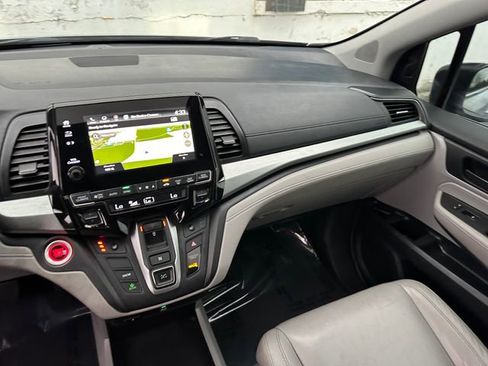 Used 2018 Honda Odyssey EX-L image 17