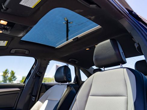 Used 2019 Volkswagen Jetta R-Line FWD image 17