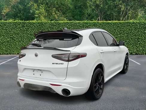 Used 2021 Alfa Romeo Stelvio Ti Sport image 3
