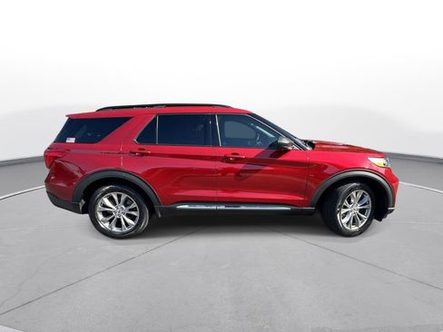 Used 2021 Ford Explorer XLT w/ Equipment Group 202A RWD image 5