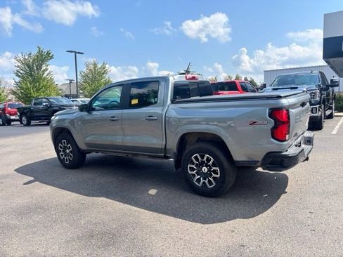 Used 2024 Chevrolet Colorado Z71 w/ Z71 Convenience Package 2 AWD/4WD image 7