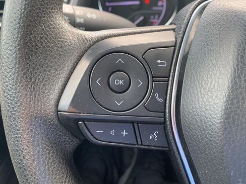Used 2019 Toyota Camry LE FWD image 10