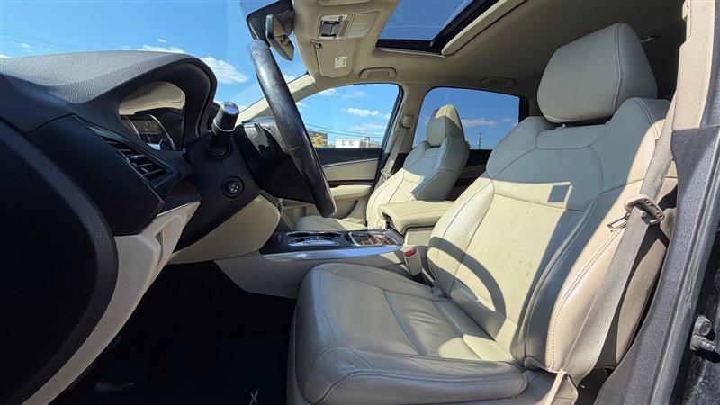 Used 2019 Acura MDX SH-AWD image 25