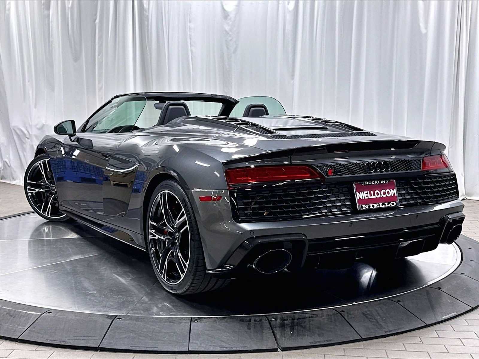 Used 2023 Audi R8 V10 performance AWD/4WD image 3