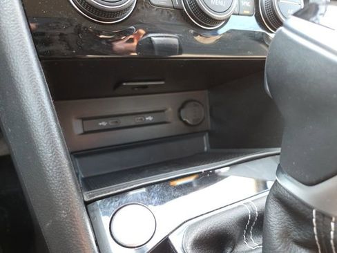 Used 2024 Volkswagen Taos SE image 17