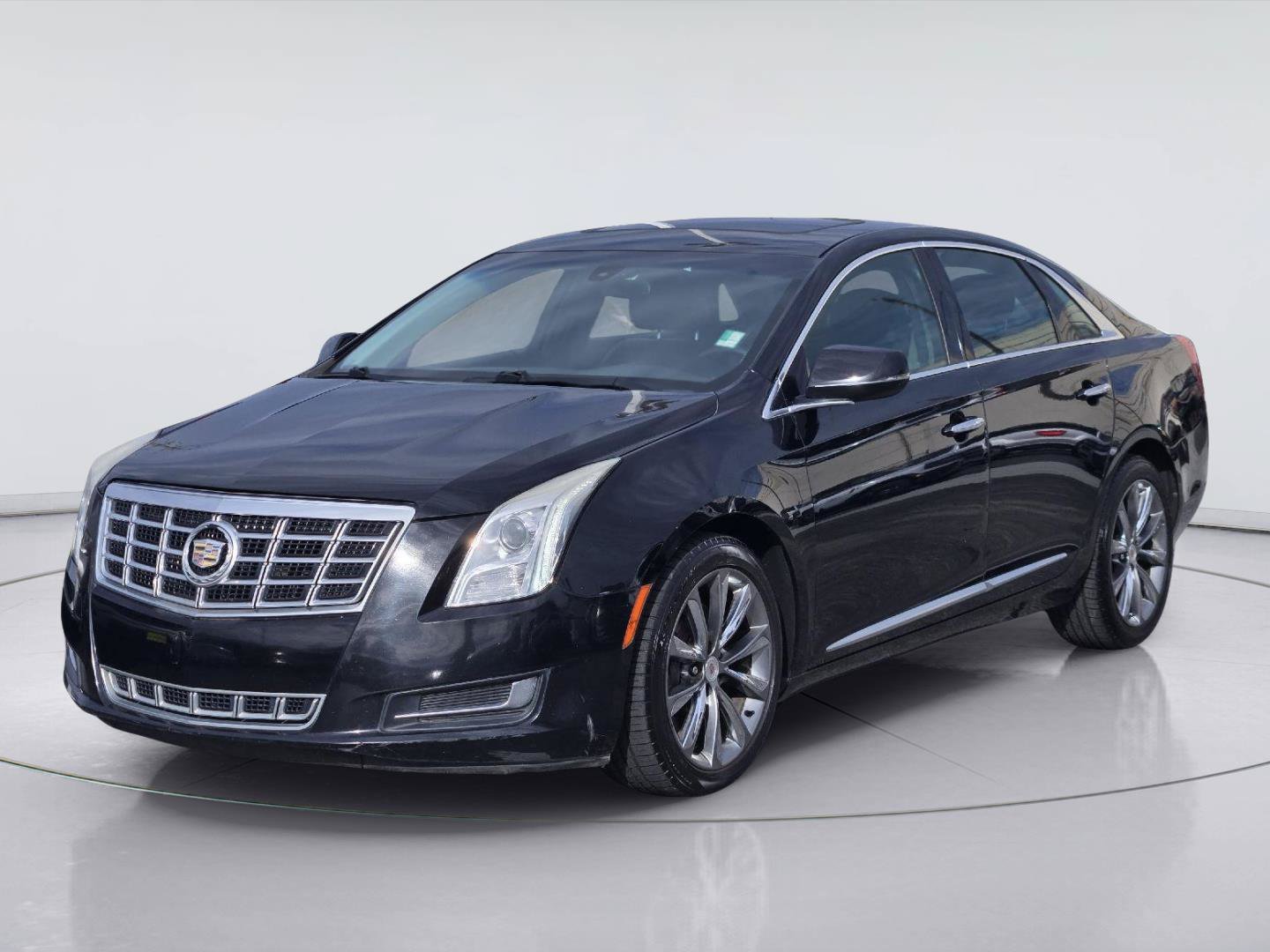 Used 2014 Cadillac XTS FWD image 1